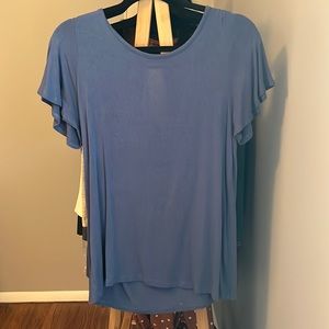 Blue t shirt with open back